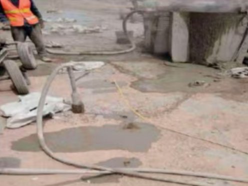 黟县水泥混凝土路面板底注浆技术 路面脱空注浆整治方案